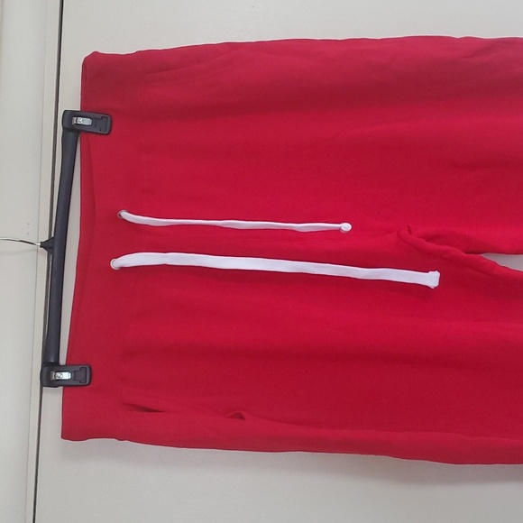 Fashion Nova Red Relaxed Fit Jogger Sweatpants, 2x - Picture 2 of 8